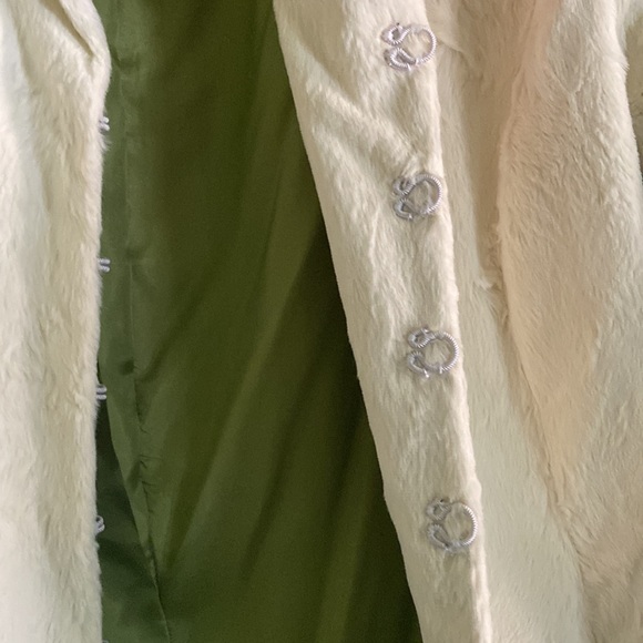 Spooner Prague cream faux fur coat - Picture 4 of 9